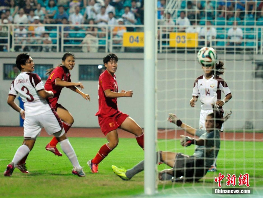 ??? 12? ???(萬(wàn)文婷, ??? ?? ???) ??? ???? ?? ????.????? ???(侯宇) ????