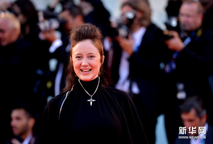 71? ???? ??? ??, ???? ? 中 ??? ??