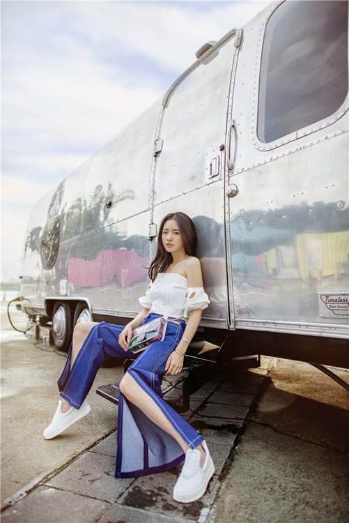 ??? ?? ??, ‘??&???’