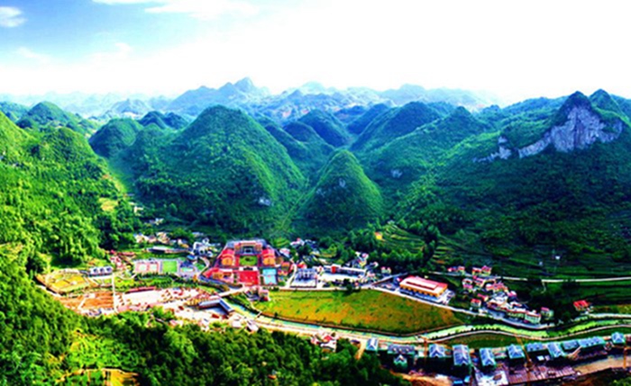 ????(貴州)? ????(六盤水)? ???(月照)???? [?? ??: ?????(六盤水日報(bào))/??: ???(王立楊)]