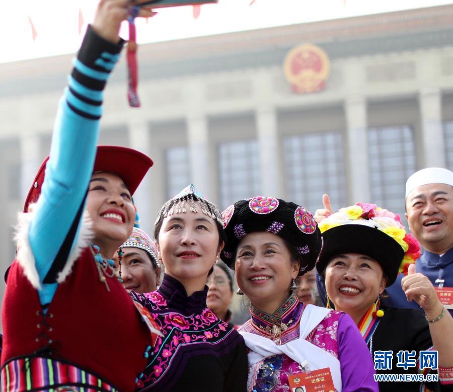 ???? ??? ???(天安門·???)??? ????. [?? ??: ???]