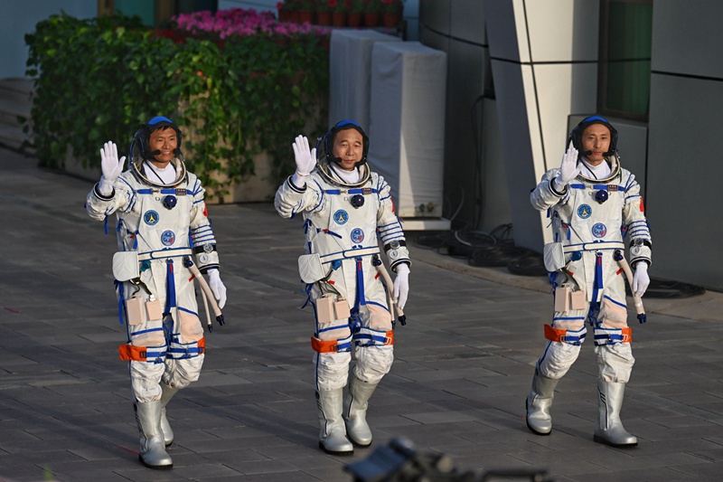 中 ????? ??? 16? ?? ??? 3? ??