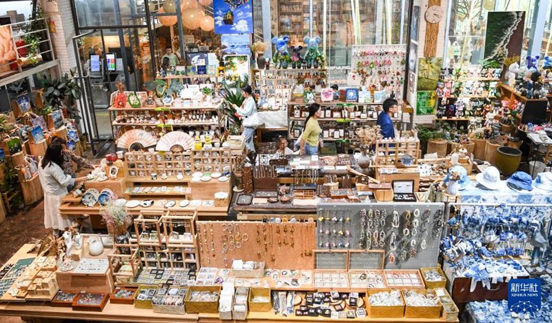 ??(重慶)? ???(江北)? ???(北倉) ?? ?????? ?? ???? ????? ??? ??? ??. [10? 4? ??/?? ??: ???]