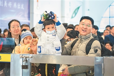 ?? ?? ??? ?? 4?, ??? ??? ???? ??(湖南)? ???(婁底)??? ???? ??. [?? ??: ????/??: ???(吳永華)]