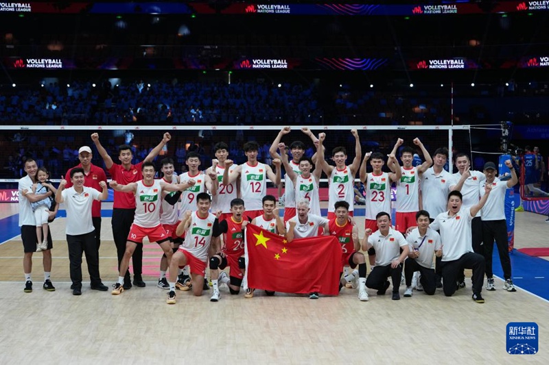 中, 2025 FIVB ?? ?????????? ???? 3-0 ??