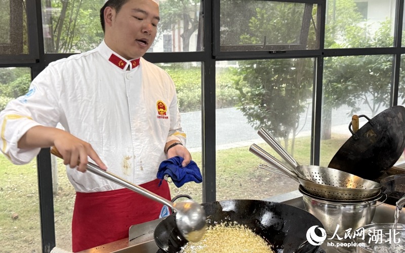 ???(尉軒) ??? ?? ???? ??? ??? ??.