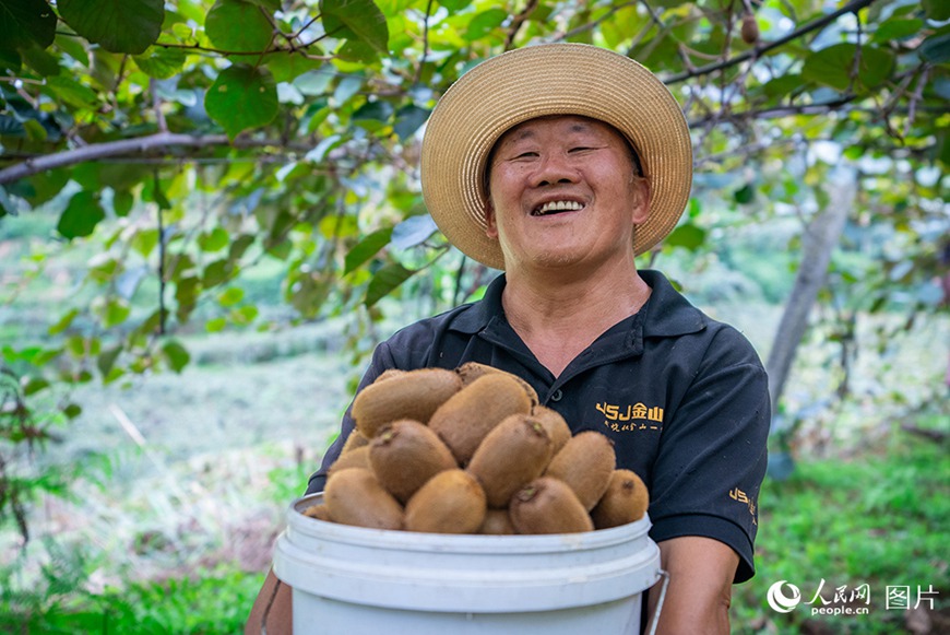 ????(貴州)? ???(貴陽)? ??(修文)? ???(谷堡)? ??(平灘)??? 1? 2000?(8km2) ??? ??? ??? ??? ?? ?? ??? ?? ??? ???, ??? ??? ???? ??? ??.