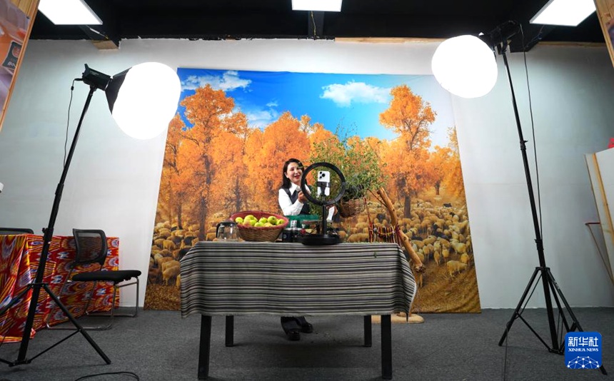 ??? ????? ?? ??? ????·???(米日阿依·阿西木) ?? ???? ????? ???? ??? ??? ?? ??? ???? ???? ??. [9? 19? ??/?? ??: ???]