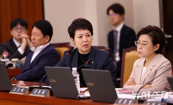 ?? 14? ?? ?????? ???? ?? ??? ???? ????????? [??= ???] 