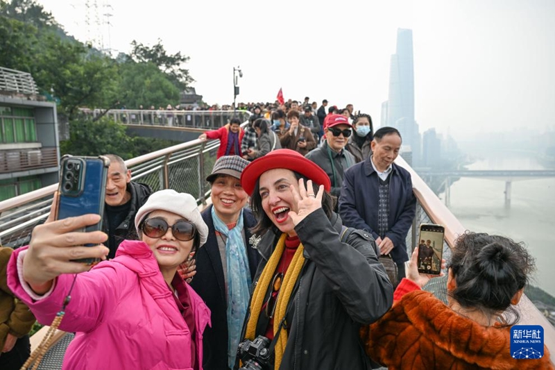 24?, ???? ?? ???? ?? ???? ??? ??? ??? ?? ??. [?? ??: ???]